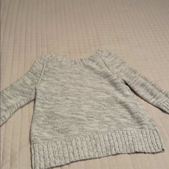 Express Off-The-Shoulder Crop Sweater - Picture 4 of 4